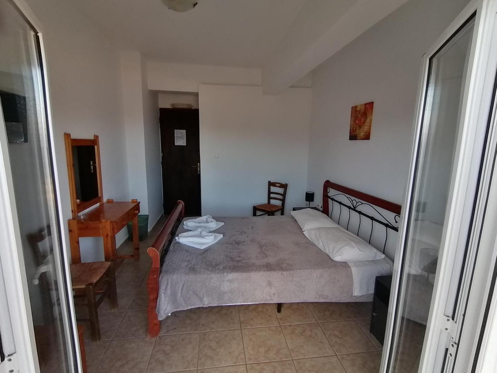 Calypso Apartments Вати Экстерьер фото