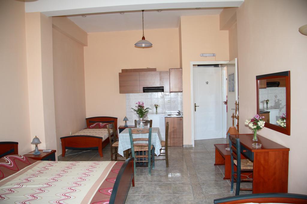 Calypso Apartments Вати Экстерьер фото