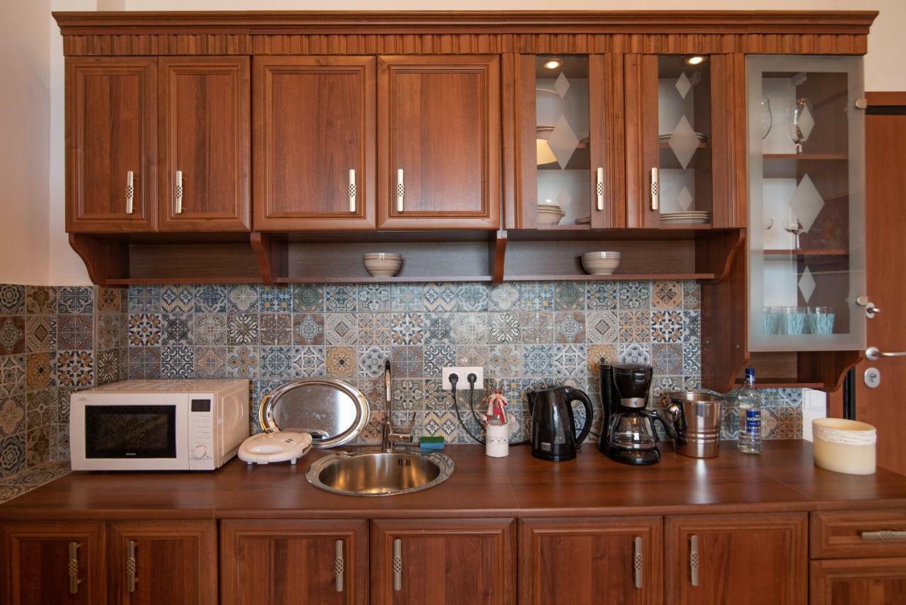 Calypso Apartments Вати Экстерьер фото