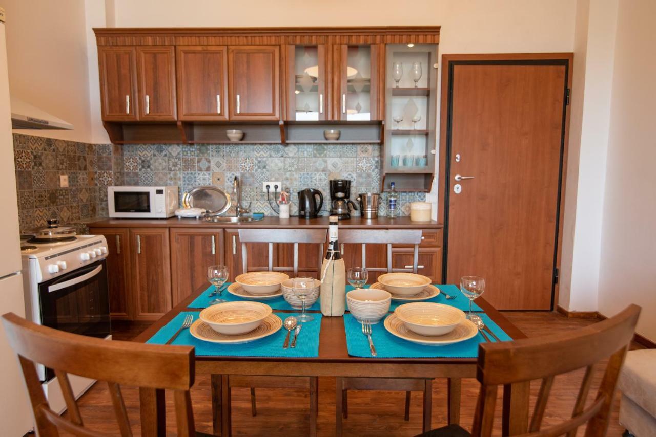 Calypso Apartments Вати Экстерьер фото
